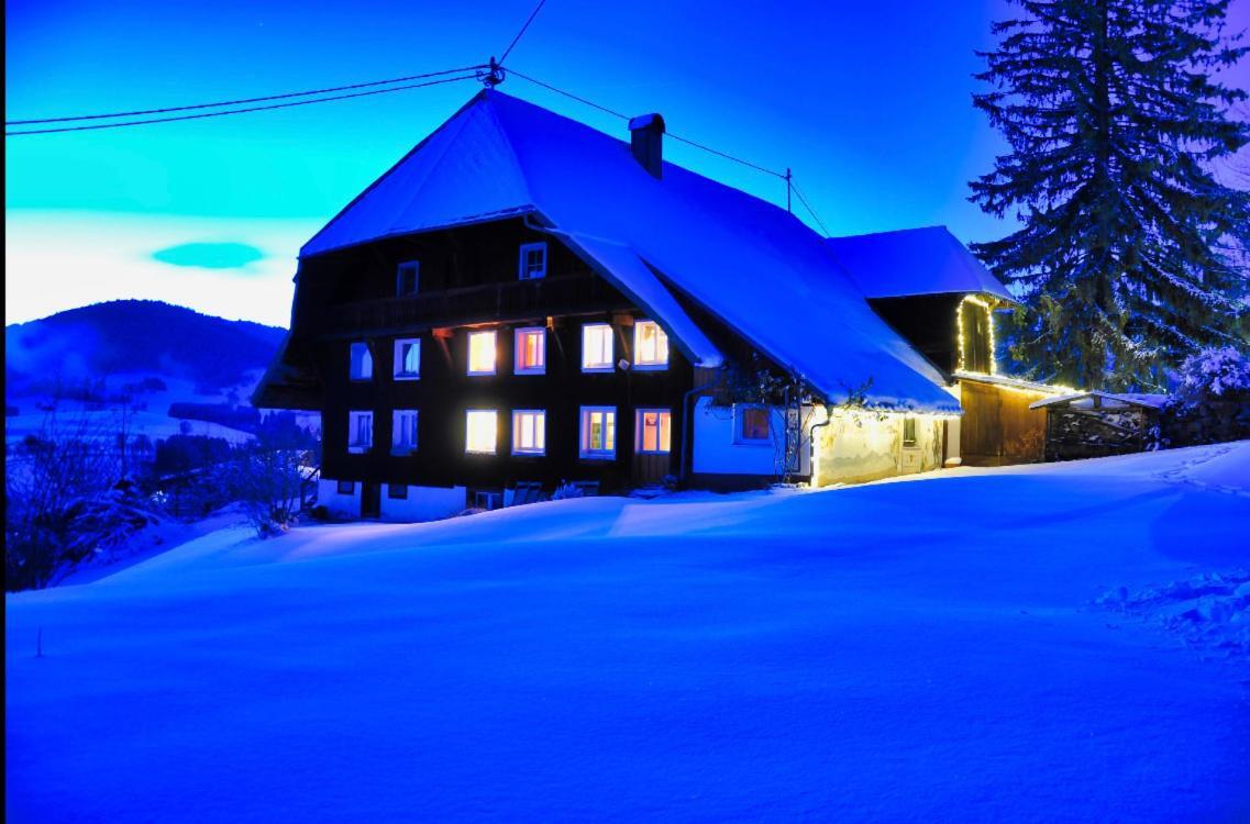 Echtes Schwarzwaldhaus - Traditionell & Modern Bernau im Schwarzwald Esterno foto
