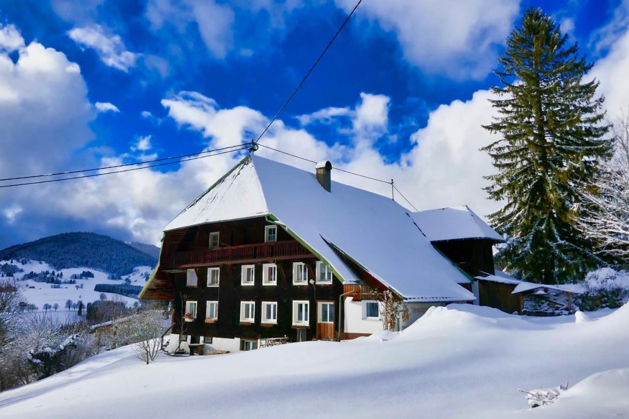 Echtes Schwarzwaldhaus - Traditionell & Modern Bernau im Schwarzwald Esterno foto